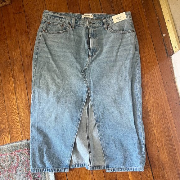 Abercrombie & Fitch Midi Denim Skirt - Picture 3 of 5